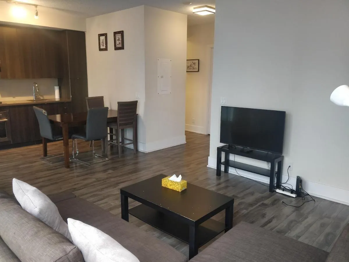 Entertainment District, Downtown Toronto - 300 Front 1 Bed 1 Bath, City View Lejlighed