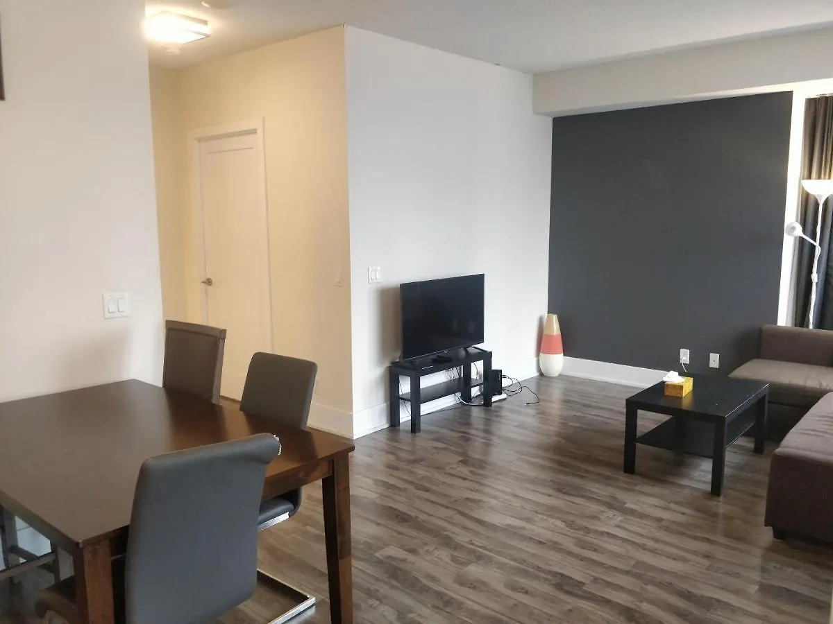 Entertainment District, Downtown Toronto - 300 Front 1 Bed 1 Bath, City View Lejlighed